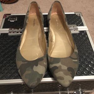 Camo flats
